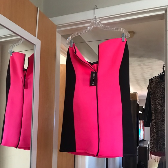 NEON PINK NEOPRENE SCUBA DRESS 🎀 - Picture 14 of 14